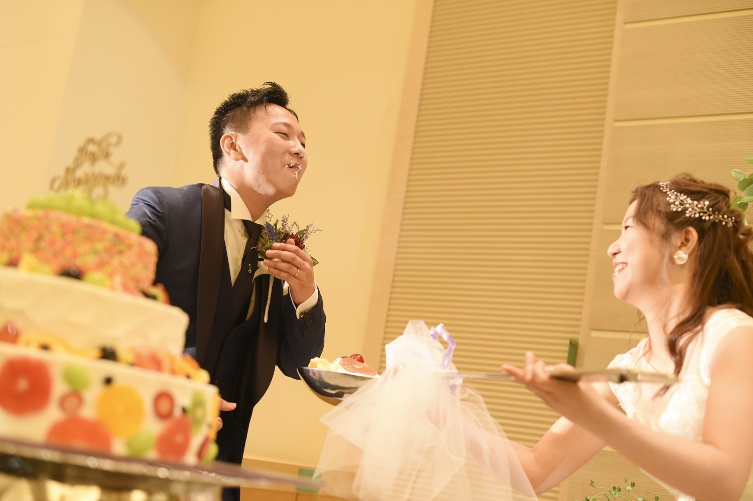 高松市の結婚式場アイルバレクラブでファーストバイト