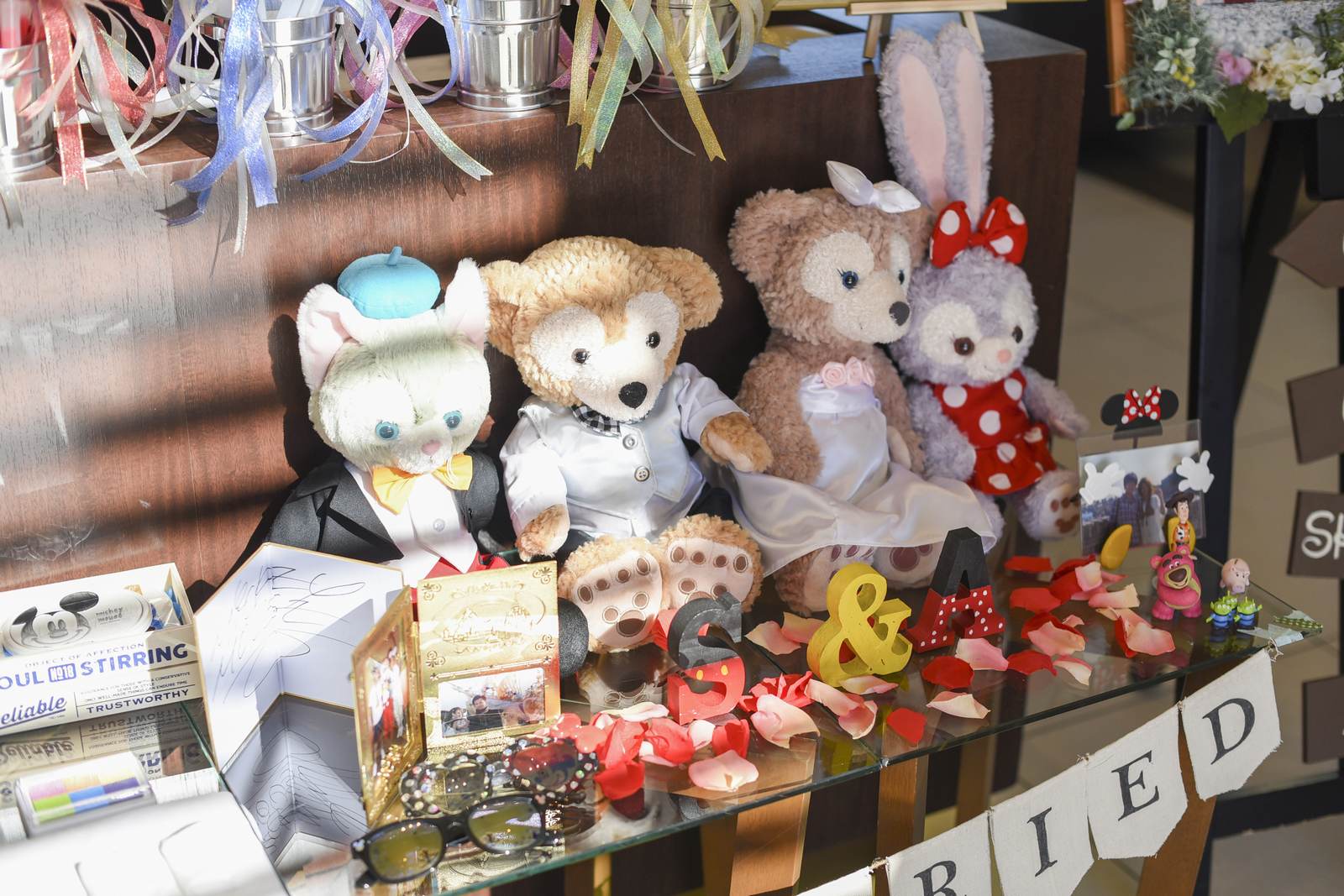 高松市の結婚式場アイルバレクラブでディズニ―グッズを受付に