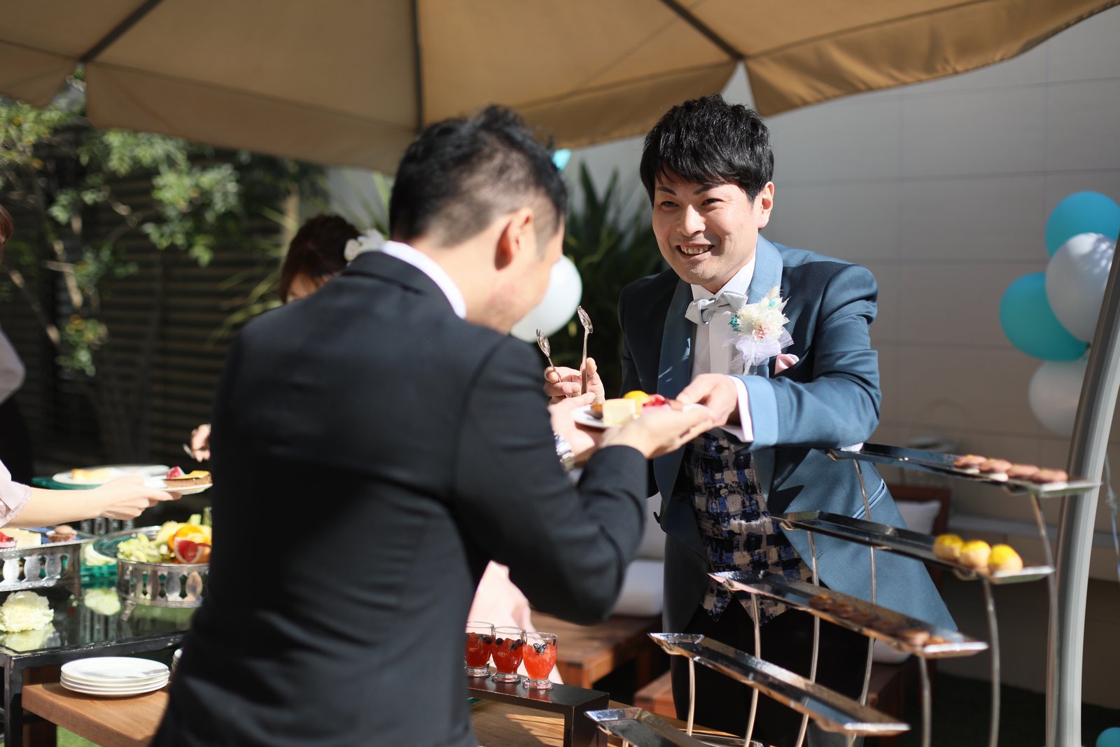 高松市の結婚式場アイルバレクラブのデザートサーブ