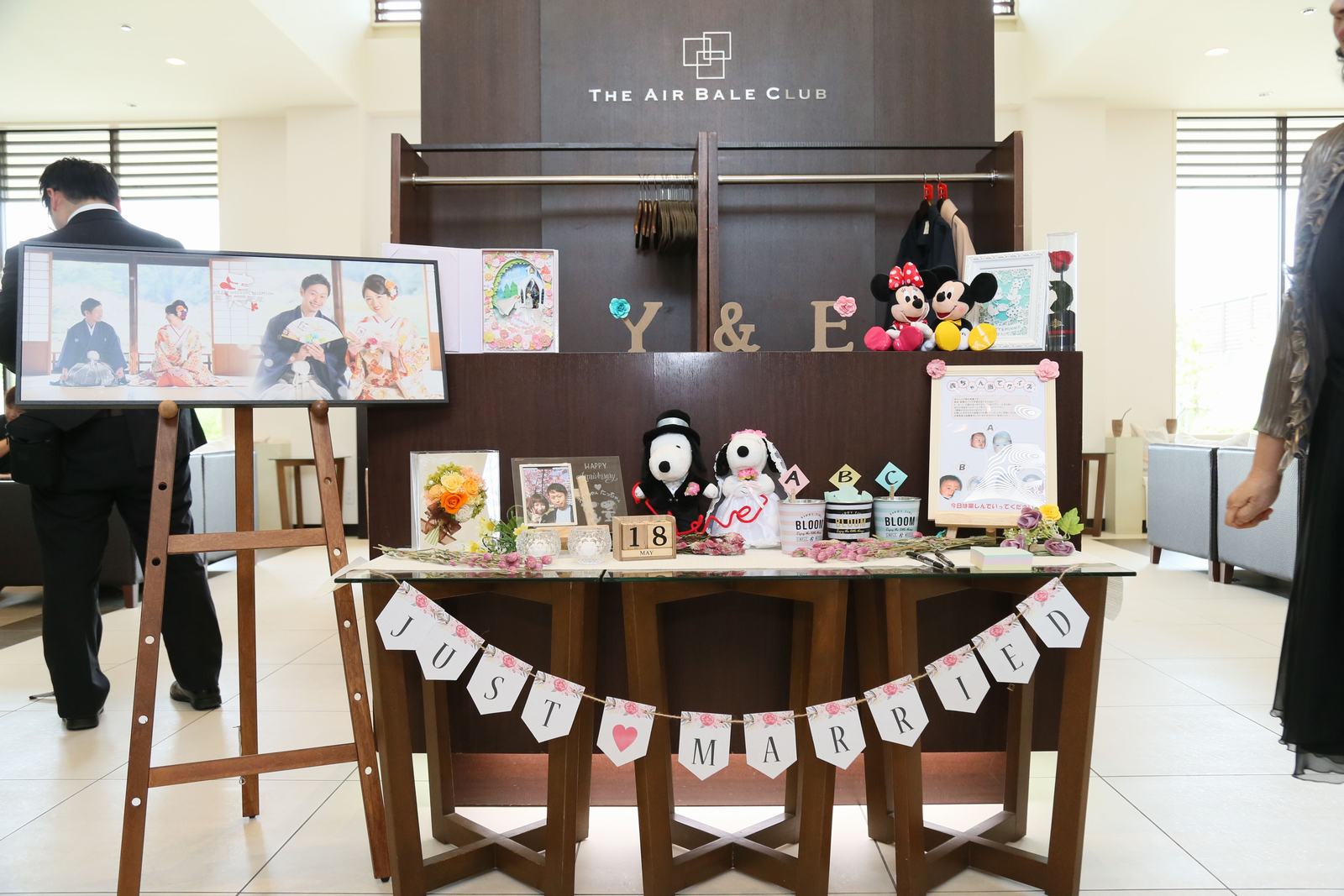 高松市の結婚式場アイルバレクラブのフロント 新郎様新婦様が考えて作られたウェルカムスペース