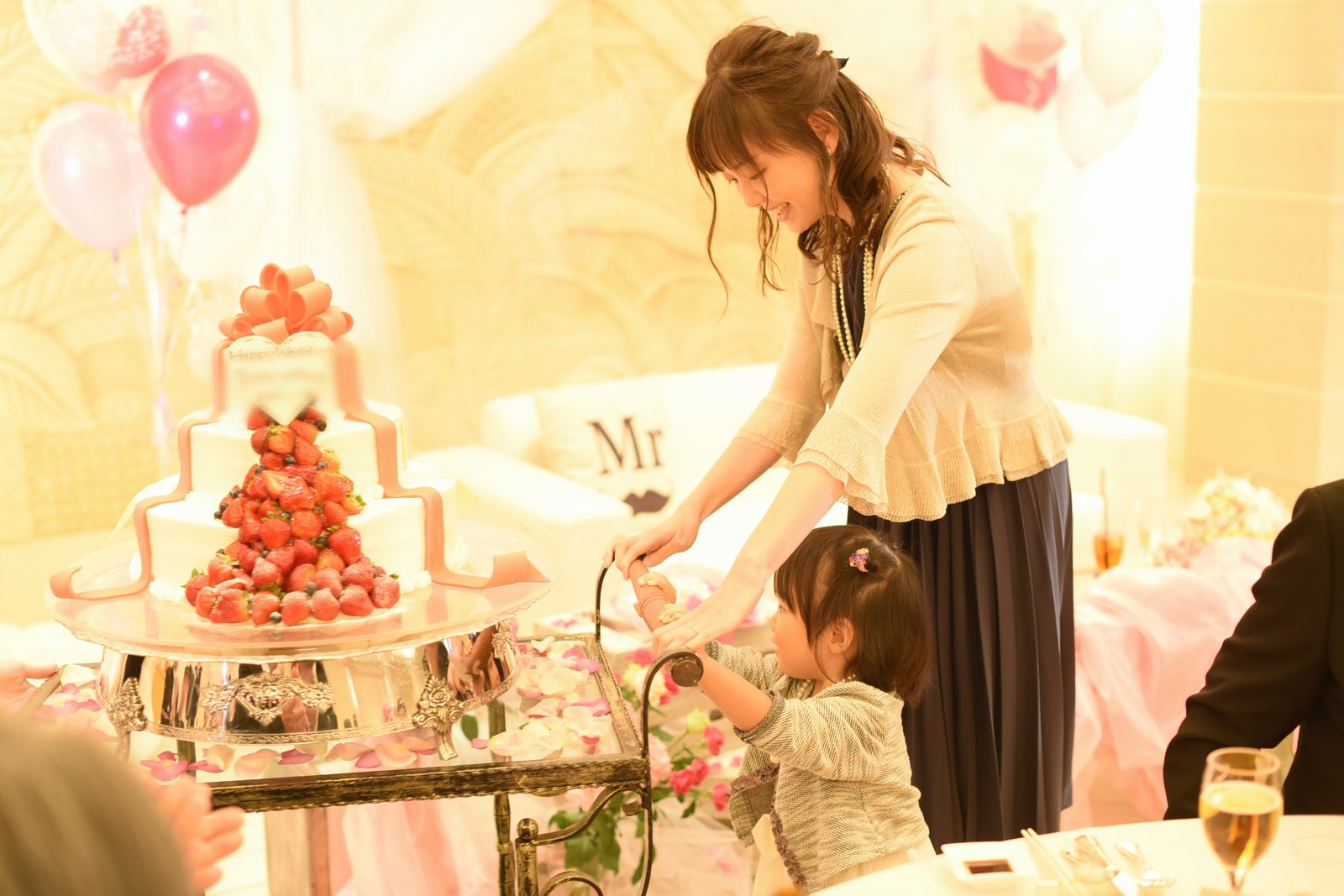 高松市の結婚式場アイルバレクラブ ケーキキャリー
