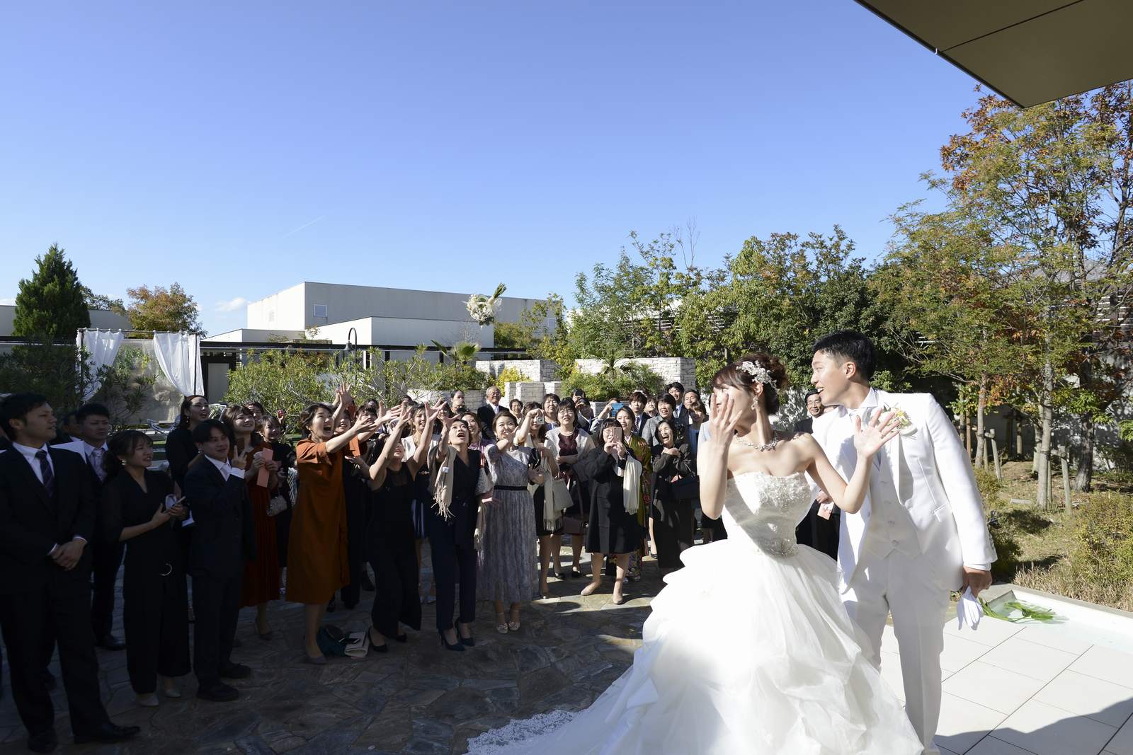 高松市の結婚式場アイルバレクラブ ブーケトス